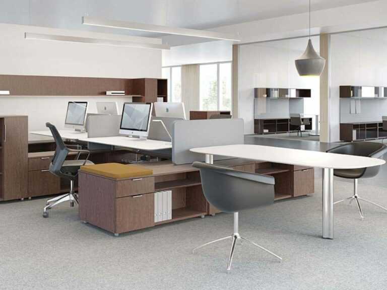 OFFICE FURNITURE FOR A MIAMI-BASED NEWSROOM